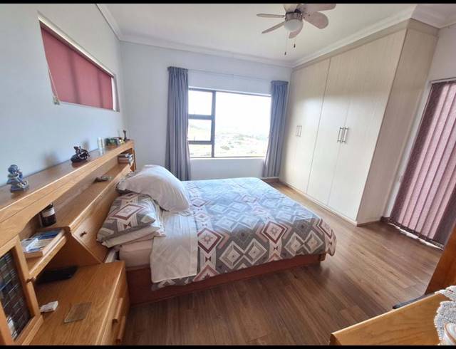 6 BEDROOM HOUSE FOR SALE IN SEEMEEU PARK